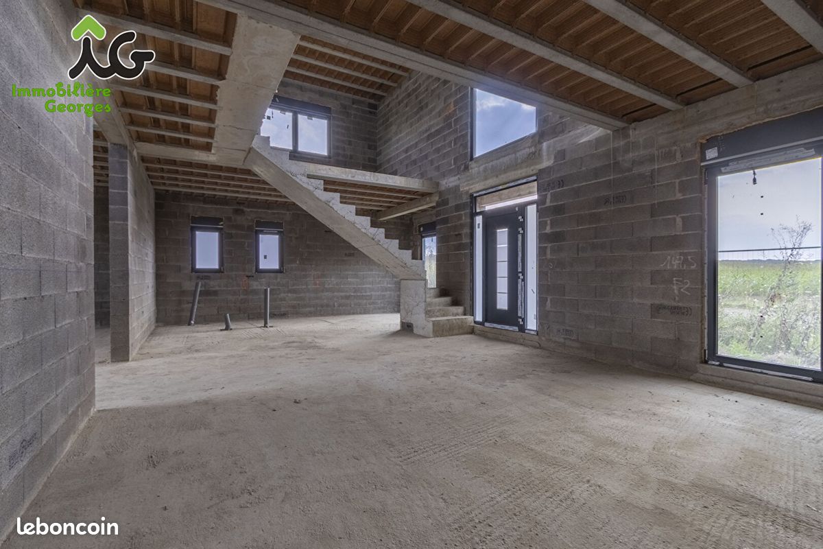 4 bedrooms House in Chesny, France No. 272141