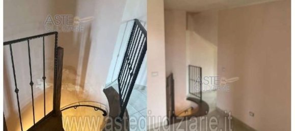 5 bedrooms Apartment in Lariano, Italy No. 321093 4