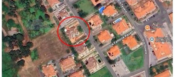 5 bedrooms Apartment in Lariano, Italy No. 321093 23