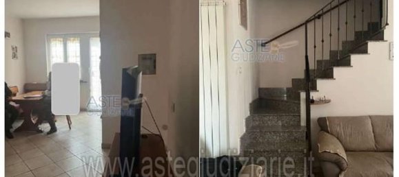 5 bedrooms Apartment in Lariano, Italy No. 321093 6