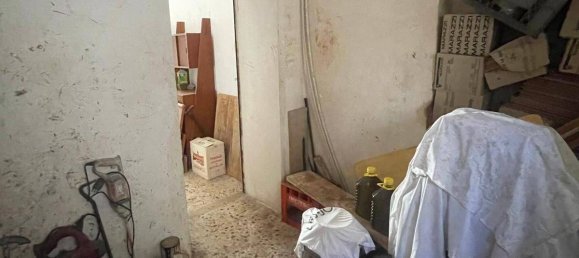 2-Zimmer Gewerbliche Immobilie in Ischitella, Italy, Nr. 28104 4