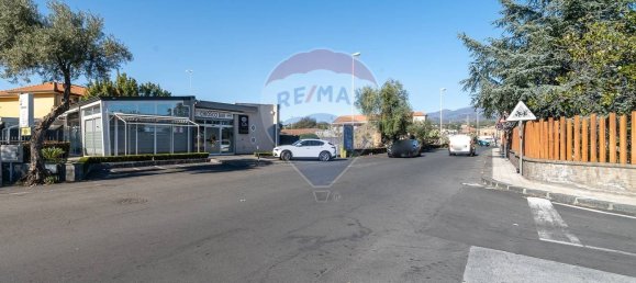 2 rooms Commercial property in San Giovanni la Punta, Italy No. 58575 10