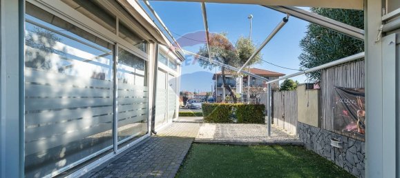 2 rooms Commercial property in San Giovanni la Punta, Italy No. 58575 6