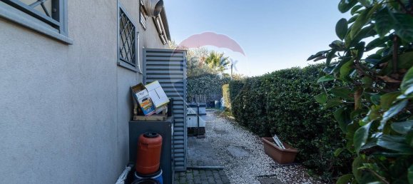 2 rooms Commercial property in San Giovanni la Punta, Italy No. 58575 11