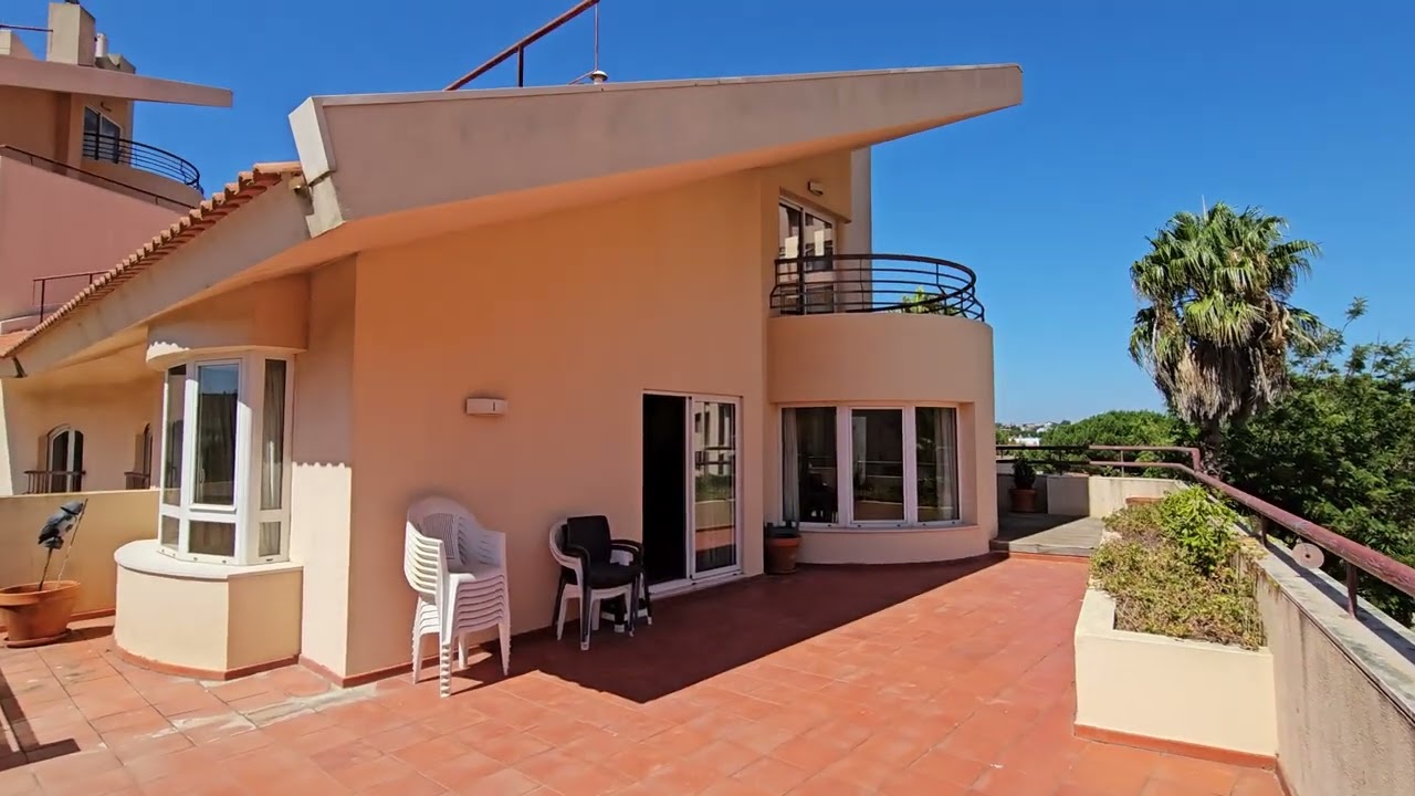 4 غرف نوم فيلا في Cascais, Portugal رقم 217823