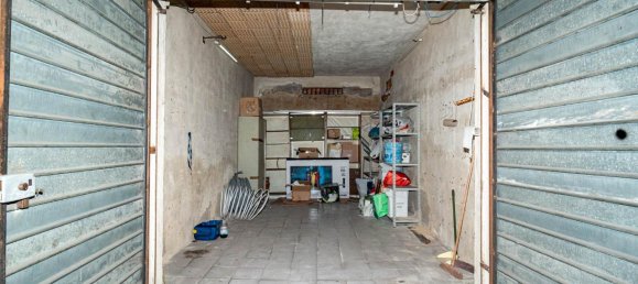 5-salle Appartement à Aci Catena, Italy No. 33354 13