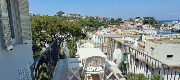 2 Schlafzimmer Wohnung in Ischia, Italy, Nr. 54744 6