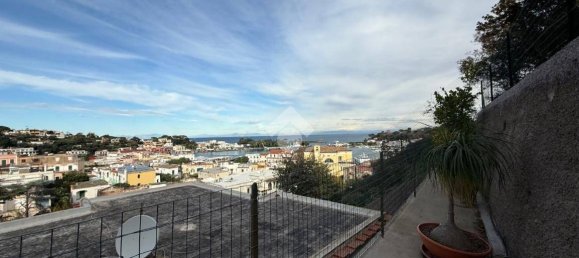 2 Schlafzimmer Wohnung in Ischia, Italy, Nr. 54744 22