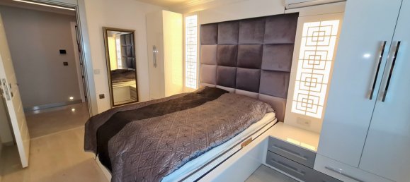 Penthouse 4+1 in Oba, Turkey No. 8359 9