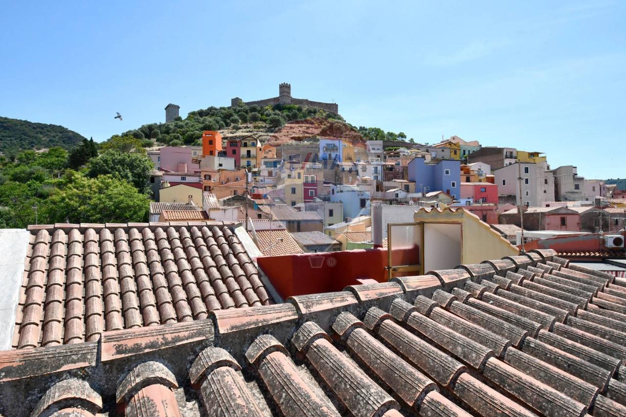 11 rooms Apartment in Bosa, Italy No. 134665