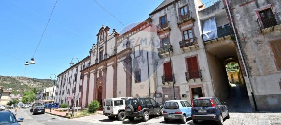 11 rooms Apartment in Bosa, Italy No. 134665 4