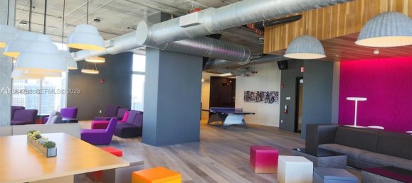 2 Schlafzimmer Gewerbliche Immobilien in Miami, USA, Nr. 615579 3