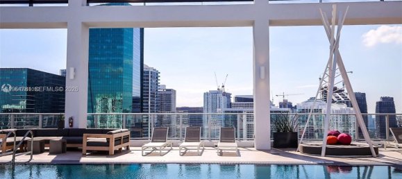 2 Schlafzimmer Gewerbliche Immobilien in Miami, USA, Nr. 615579 9