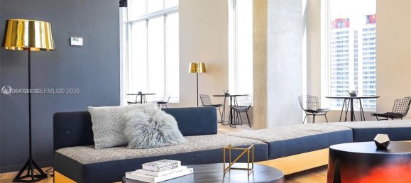 2 Schlafzimmer Gewerbliche Immobilien in Miami, USA, Nr. 615579 6