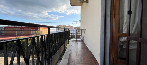 Apartamento de 2 dormitorios en Catanzaro, Italy No. 49798 3