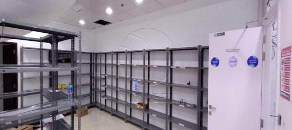 518m² Shop in Corniche Road, UAE No. 29442 16