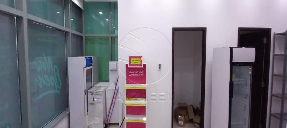 518m² Shop in Corniche Road, UAE No. 29442 5