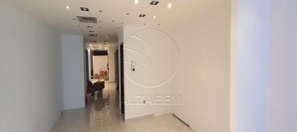 518m² Shop in Corniche Road, UAE No. 29442 3