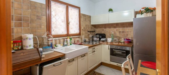 3 bedrooms House in Rome, Italy No. 161043 7