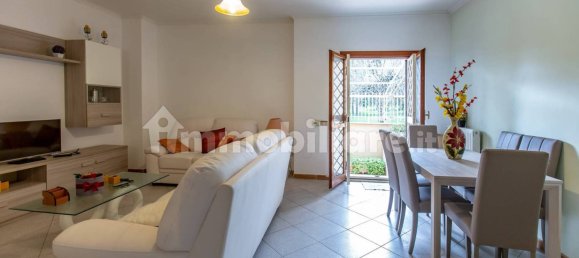 3 bedrooms House in Rome, Italy No. 161043 10