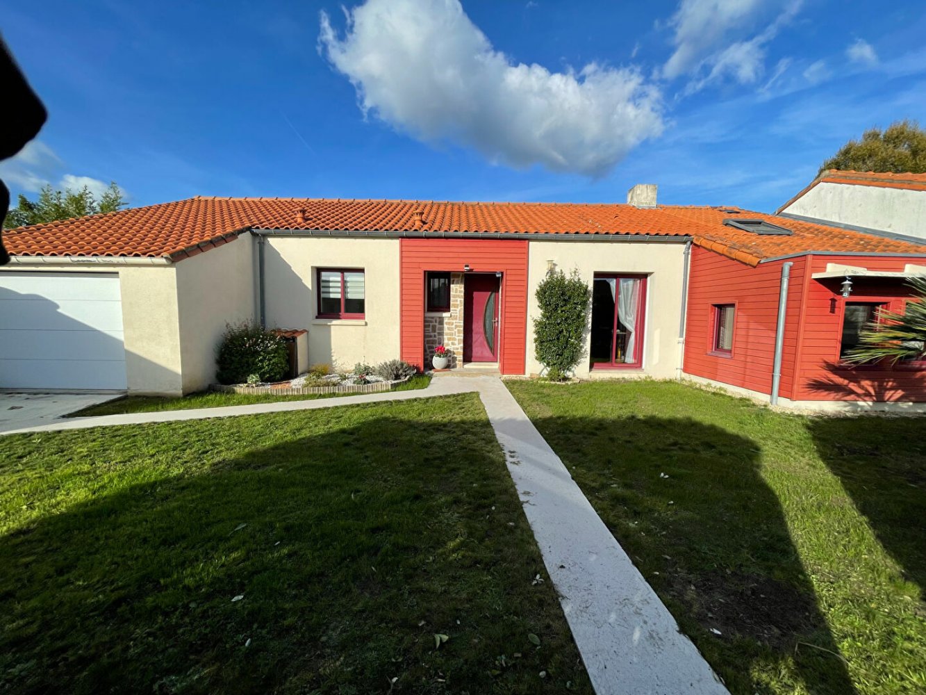 5 bedrooms House in La Chevroliere, France No. 281200