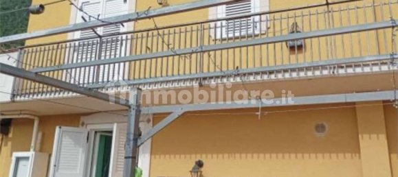 Apartamento de 2 dormitorios en Serino, Italy No. 279275 3