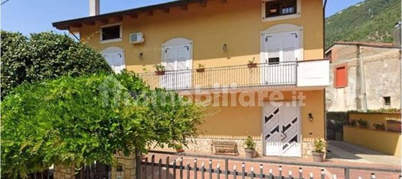 Apartamento de 2 dormitorios en Serino, Italy No. 279275 2