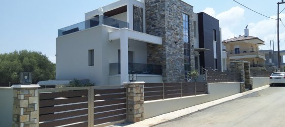 5 bedrooms Villa in Chalkidiki, Greece No. 3883 2