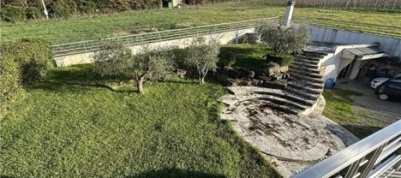 7 rooms Apartment in Montelupo Fiorentino, Italy No. 33925 2