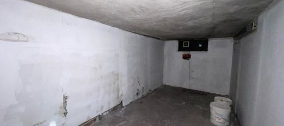 160m² Warehouse in Magenta, Italy No. 183170 8