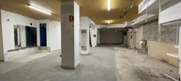 160m² Warehouse in Magenta, Italy No. 183170 3