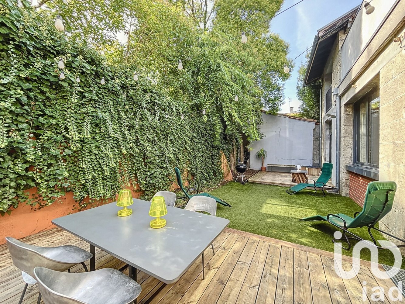 3 bedrooms Apartment in Bordeaux, France No. 321074