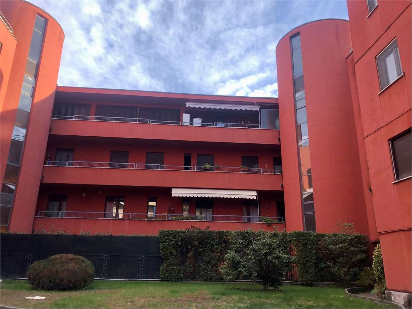 2-salle Appartement à Varese, Italy No. 113722