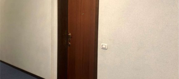 2-salle Appartement à Varese, Italy No. 113722 4