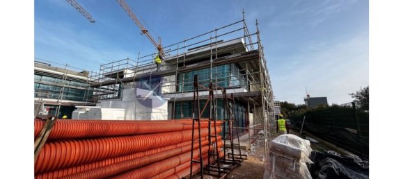 5 bedrooms Villa in Cascais, Portugal No. 188434 3