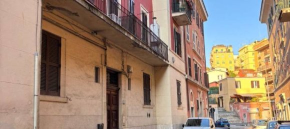 1 bedroom Apartment in Rome, Italy No. 265286 4