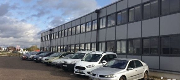  مكتب في Chaumont, France 1600متر مربع رقم 77064 6