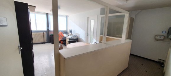  مكتب في Chaumont, France 1600متر مربع رقم 77064 16