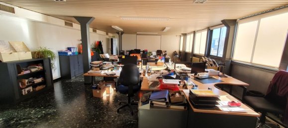  مكتب في Chaumont, France 1600متر مربع رقم 77064 19