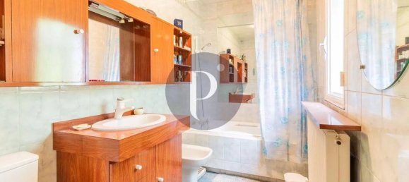 4 Schlafzimmer Haus in Verrieres-le-Buisson, France, Nr. 174004 12