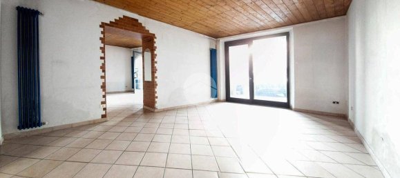 Propiedad comercial de 2 habitaciónes en Urgnano, Italy No. 280244 3