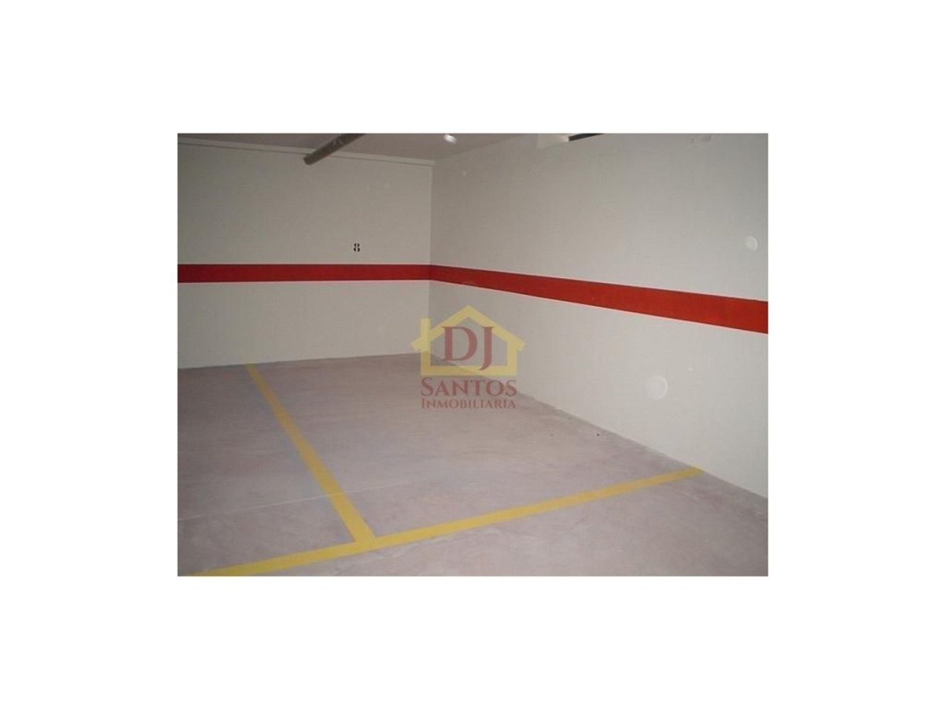 Гараж в Саламанка, Испания № 69472