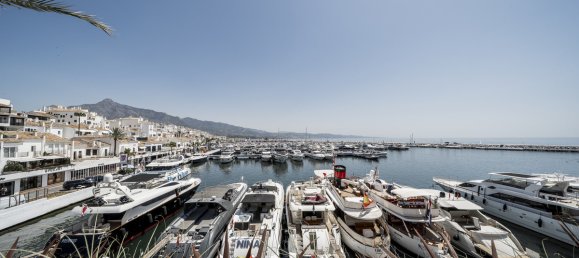 3 Schlafzimmer Doppelhaus in Marbella, Spain, Nr. 173489 19