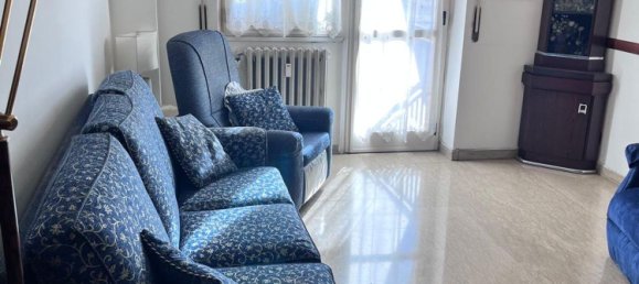 2-salle Appartement à Rome, Italy No. 51729 3