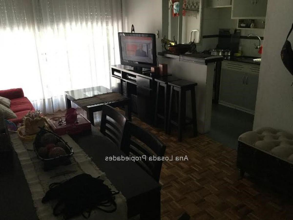 2 bedrooms Apartment in Montevideo, Uruguay No. 7155