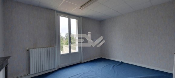 5 bedrooms House in Braine, France No. 83320 7