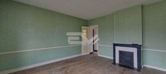 5 bedrooms House in Braine, France No. 83320 5