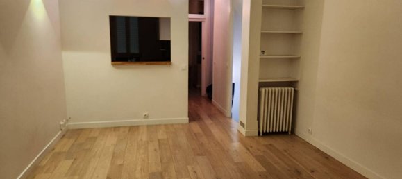 Дом с 3 спальнями в Фонтене-су-Буа, Франция № 167255 11