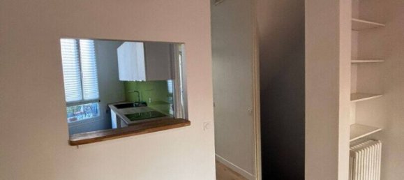 Дом с 3 спальнями в Фонтене-су-Буа, Франция № 167255 13