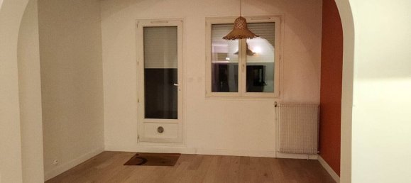 Дом с 3 спальнями в Фонтене-су-Буа, Франция № 167255 3